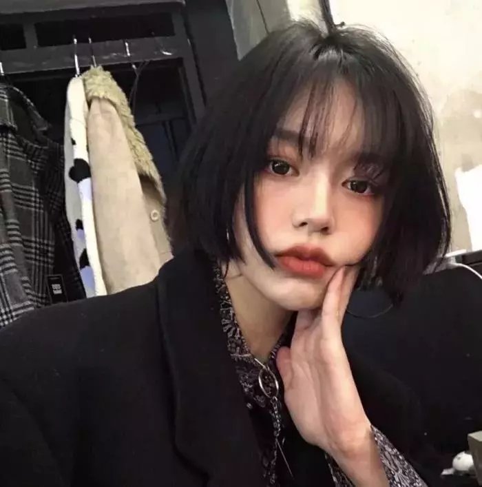 这里